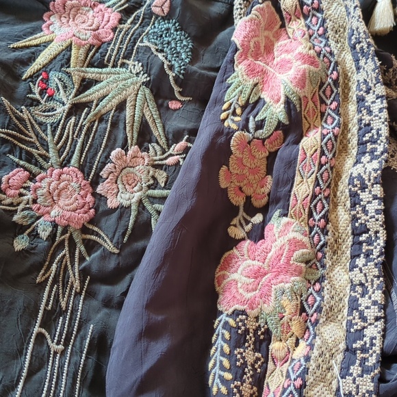 Johnny Was Grey Floral Embroidered 'Helena' Kimono XL - Picture 10 of 10